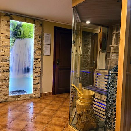 Willa Jodla Jacuzzi&Sauna โปโรนิน ภายนอก รูปภาพ