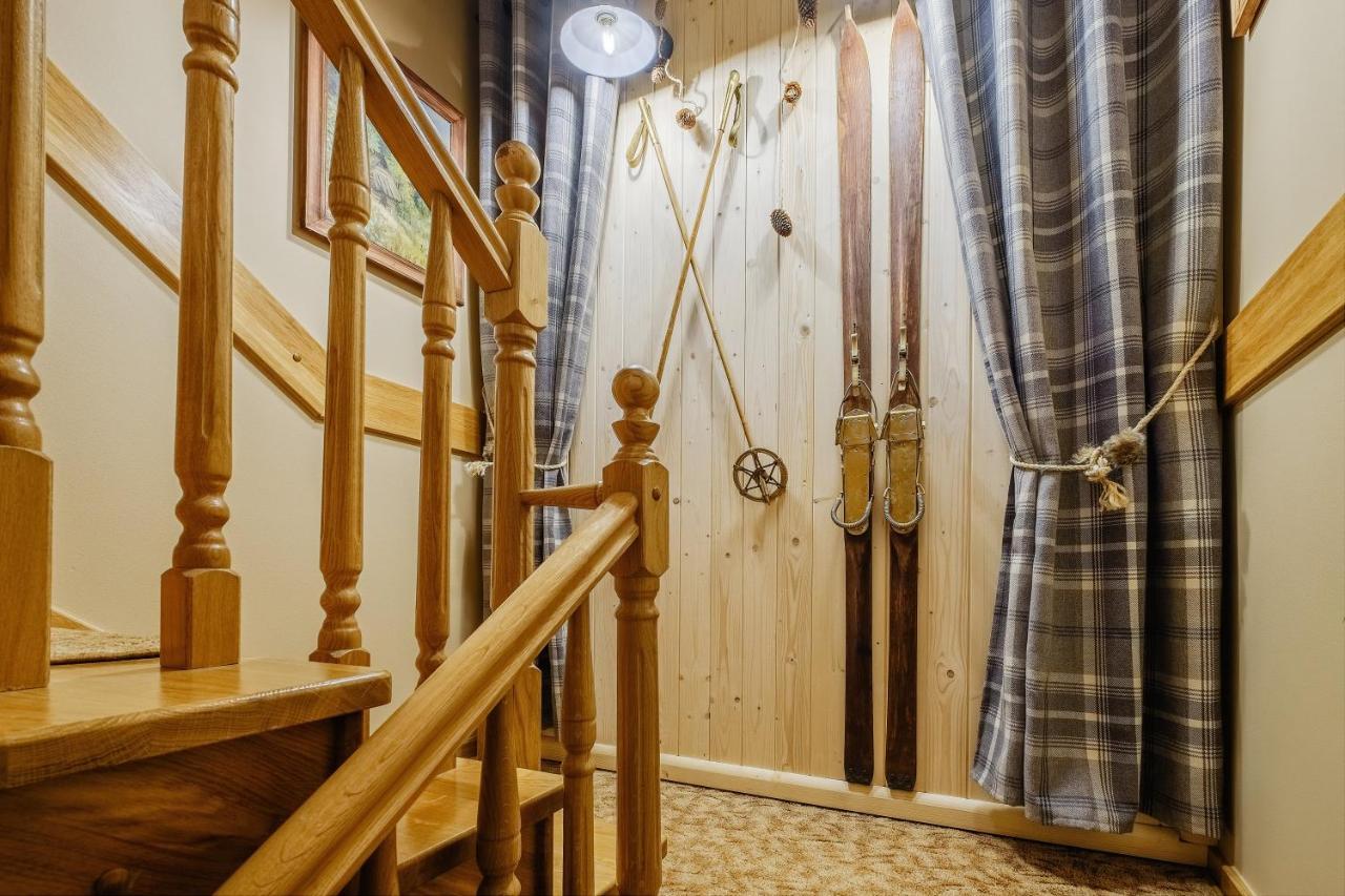 Willa Jodla Jacuzzi&Sauna โปโรนิน ภายนอก รูปภาพ