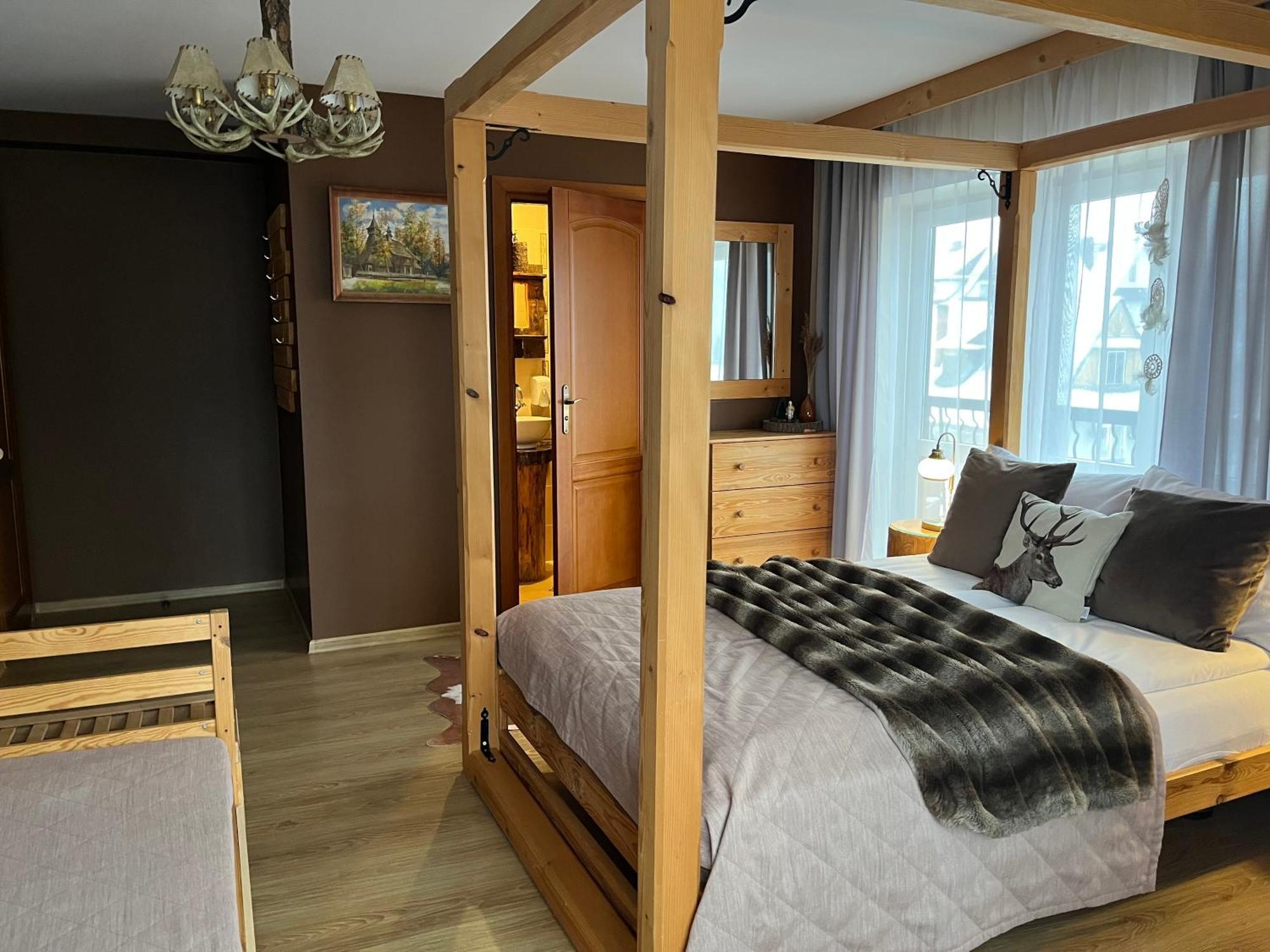 Willa Jodla Jacuzzi&Sauna โปโรนิน ภายนอก รูปภาพ